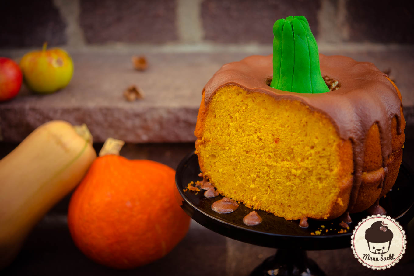 Kürbis Gugelhupf Pumpkin Bundt Cake Mann backt (1 von 4)