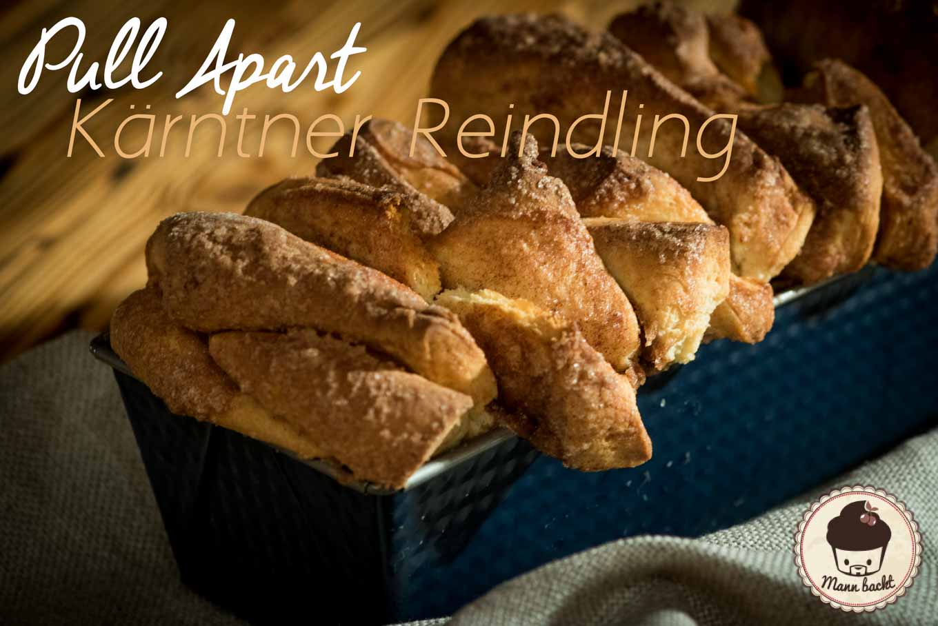 Mann backt Kaerntner Reindling reloaded pull apart bread (3 von 3)