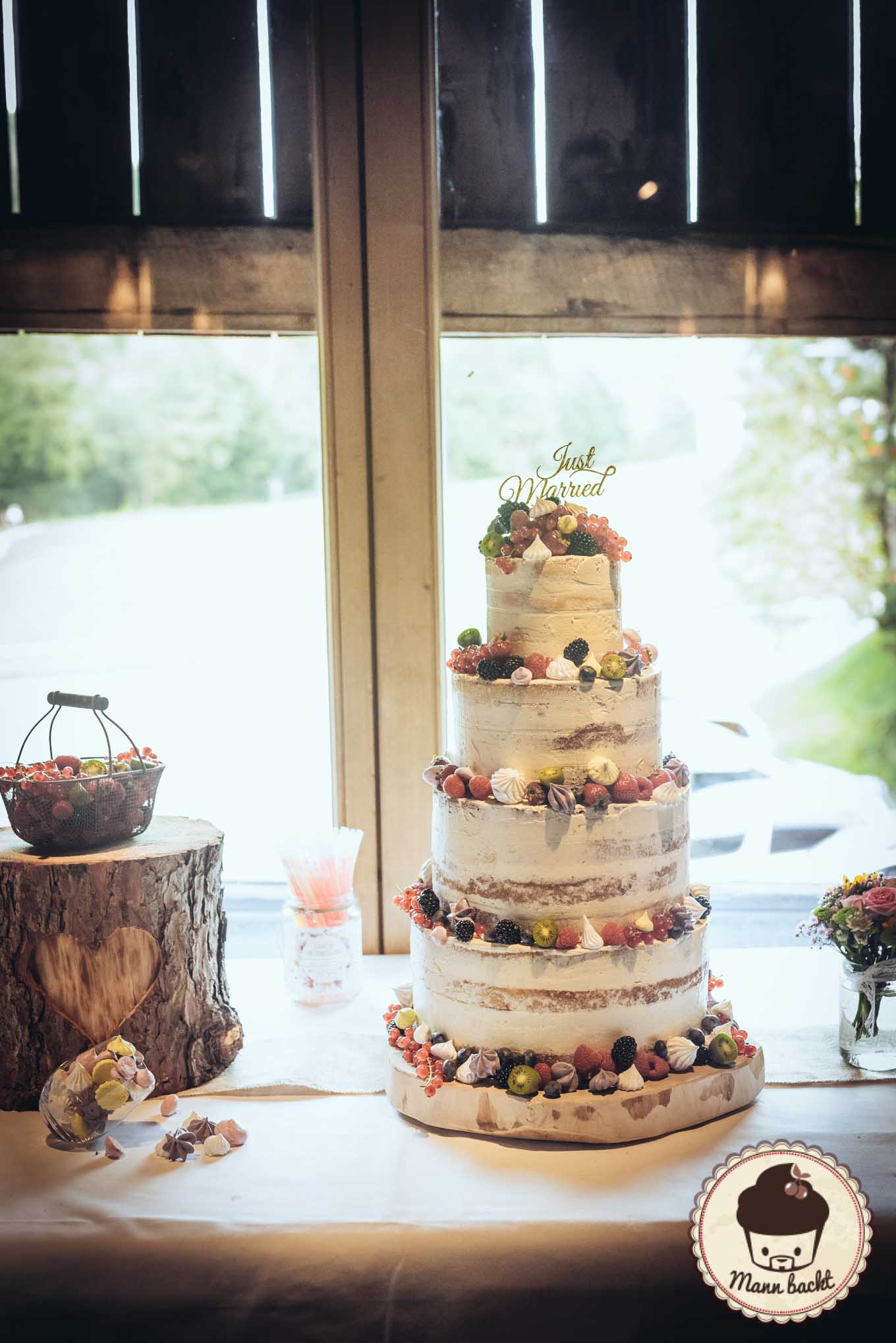 wedding-cake-hochzeitstorte-mann-backt-marian-moschen-naked-cake-1-von-10