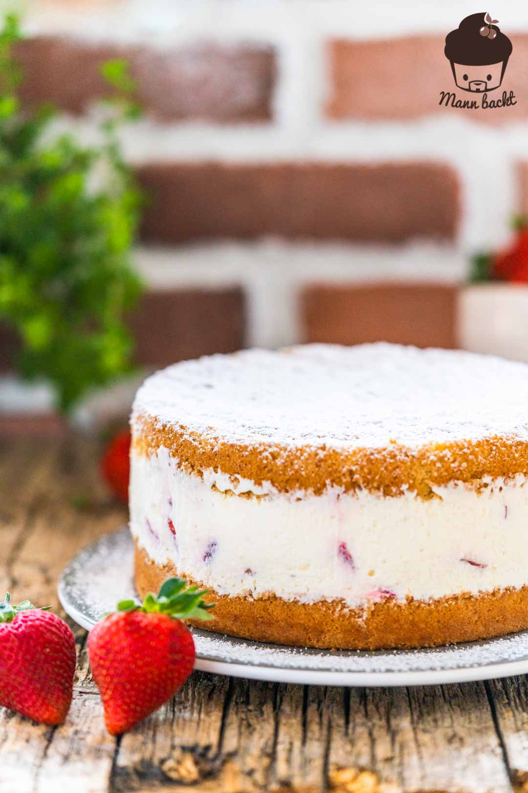 Erdbeertorte mit Topfen und Mascarpone - Mann backt