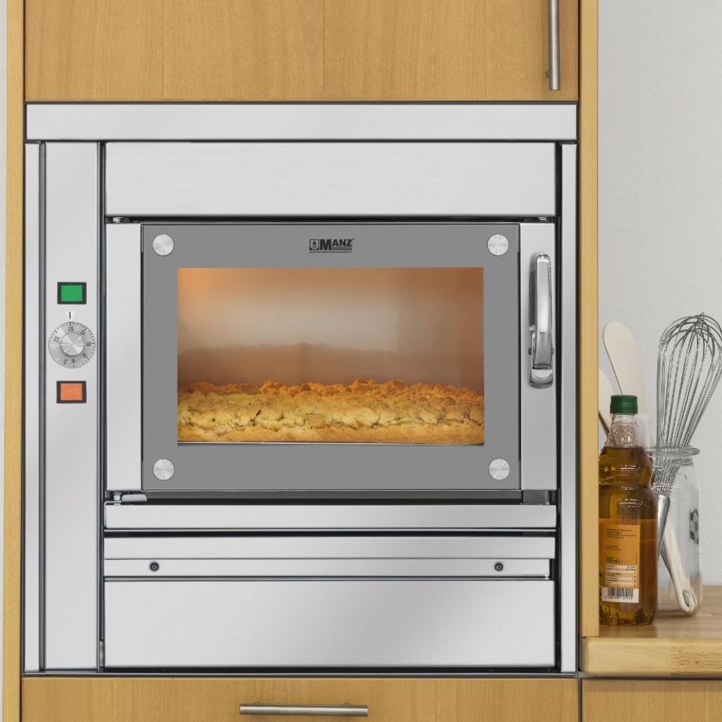 MANZ Backofen<br srcset=
